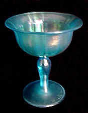 Stretch glass comport